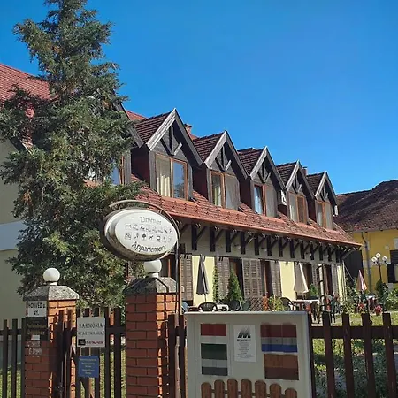 Harmonia Apartmanhaz Apartment