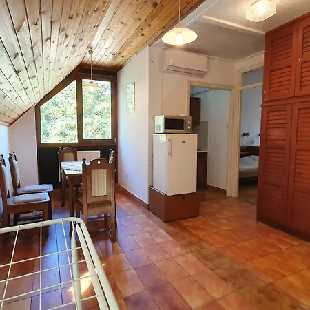 Harmonia Apartmanhaz شقة بالاتوليلّي