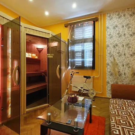 Harmonia Apartmanhaz *