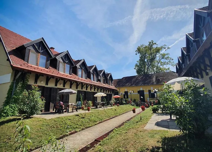 Harmonia Apartmanhaz * Balatonlelle